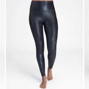 Spans Faux Leather Quilted Legging small